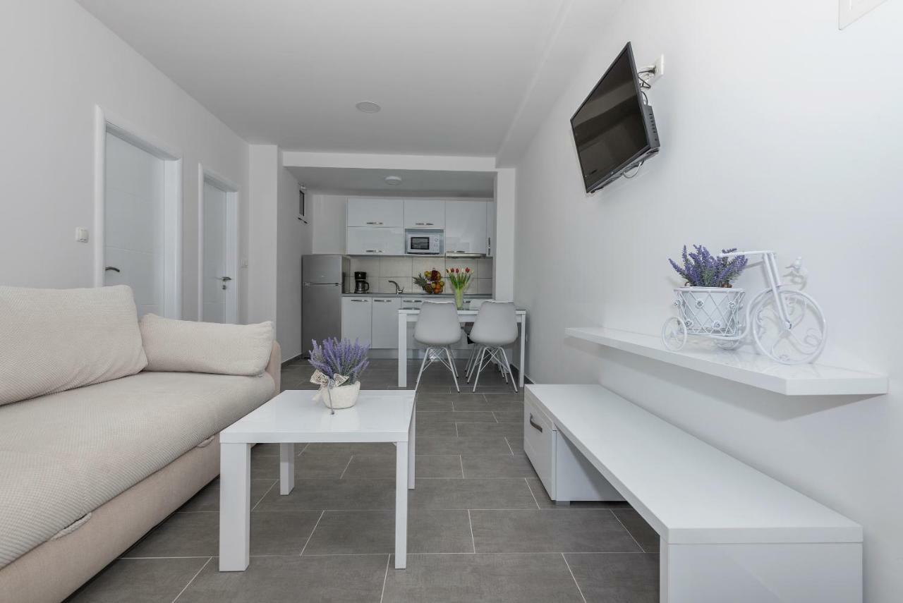 Vila Branka Makarska Bagian luar foto